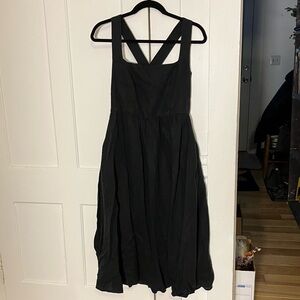 Quince Linen Black Midi Dress